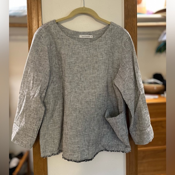 Cut Loose Textured Gray Linen Top - Picture 1 of 9